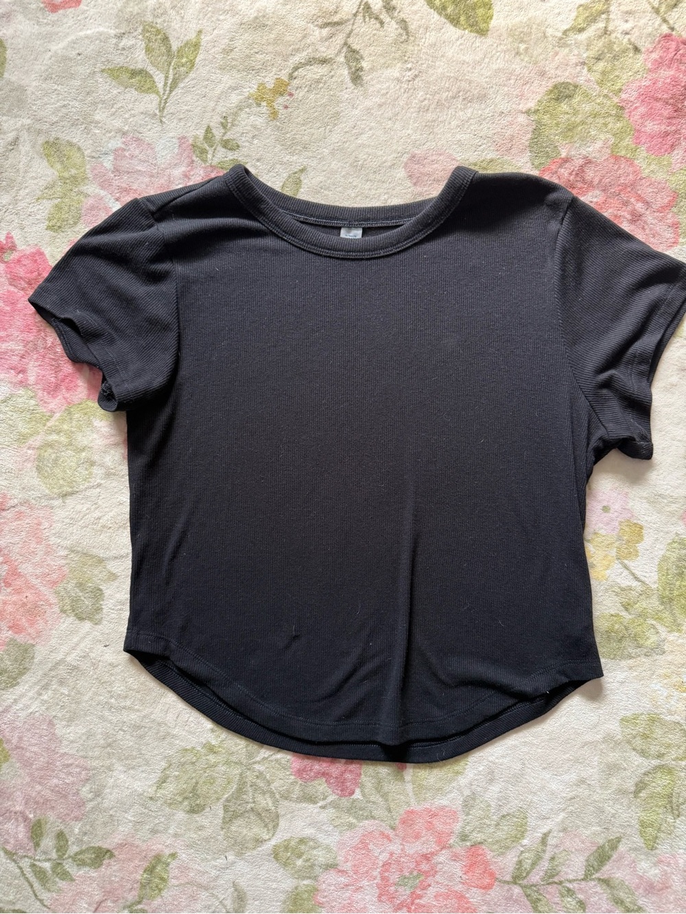 Old Navy Ultra lite Black Short Sleeve Cropped Tee Classic Crew Neck size L